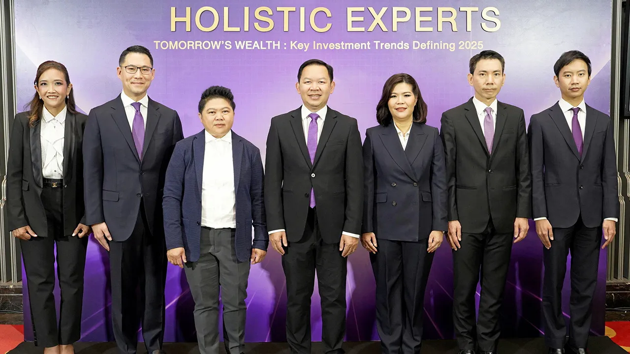 เจาะลึก ศรชัย สุเนต์ตา จัดงาน “SCB WEALTH Holistic Experts” เพื่อให้ข้อมูลเชิงลึกเกี่ยวกับแนวโน้มเศรษฐกิจและการลงทุน รวมถึงความเสี่ยงนักลงทุนต้องจับตามองในปีนี้ โดยมี รัฐยา ทองรัตน์ และ ศลิษา หาญพานิช มาร่วมงานด้วย ที่โรงแรมโซ แบงคอก วันก่อน.