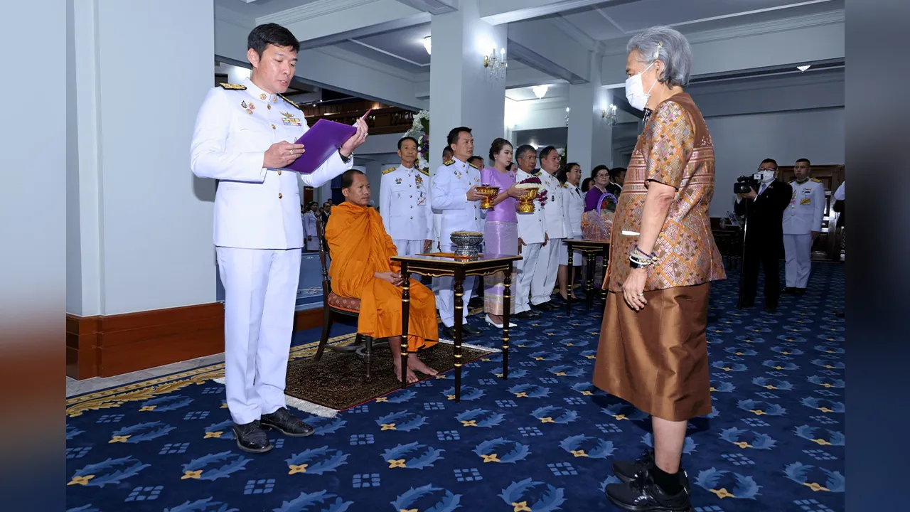 สมเด็จพระกนิษฐาธิราชเจ้า กรมสมเด็จพระเทพรัตนราชสุดาฯ สยามบรมราชกุมารี เสด็จลง ณ ศาลาดุสิดาลัย สวนจิตรลดา พระราชทานพระราชวโรกาสให้ ทัศนัย สวัสดีมงคล นายกเทศมนตรีตำบลหัวกุญแจ จังหวัดชลบุรี เฝ้าฯ ทูลเกล้าฯ ถวายเงินรายได้จากการจัดการแข่งขันเดิน-วิ่ง โดยเสด็จพระราชกุศลตามพระราชอัธยาศัย เมื่อวันก่อน.