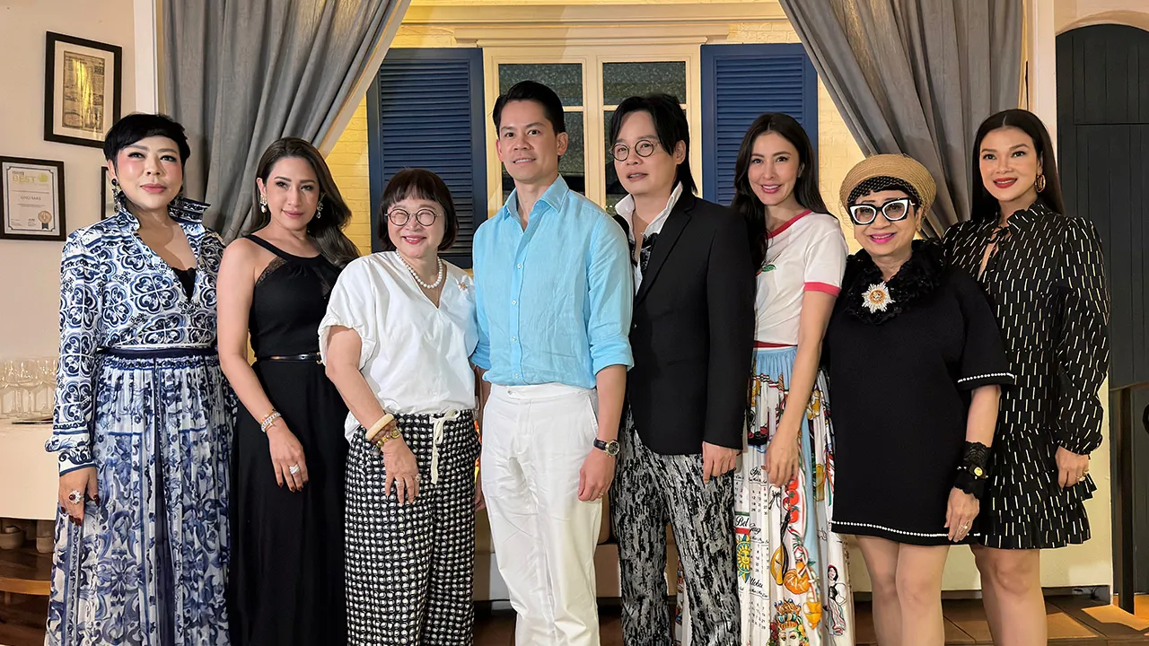 ดีใจด้วย สุริยน ศรีอรทัยกุล จัดงานเลี้ยงฉลองให้ กรณ์ ณรงค์เดช ในโอกาสได้รับรางวัล 2025 WOW Awards จากสมาคมสถาปนิกสยาม โดยมี อรุโณชา ภาณุพันธุ์, นันทวัน แสงธรรมกิจกุล และ ทัศนาวลัย จักรพงษ์ มาร่วมงานด้วย ที่โรงแรมเซ็นทาราแกรนด์ เซ็นทรัลเวิลด์ วันก่อน.