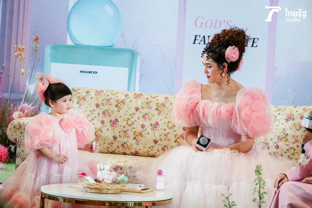 ฟังกันชัดๆ น้องเกล จับไมค์ใบ้เลขเด็ด ให้ 3 ตัวตรงเป๊ะ ได้ยินเสียงน่ารักสุดๆ (คลิป)