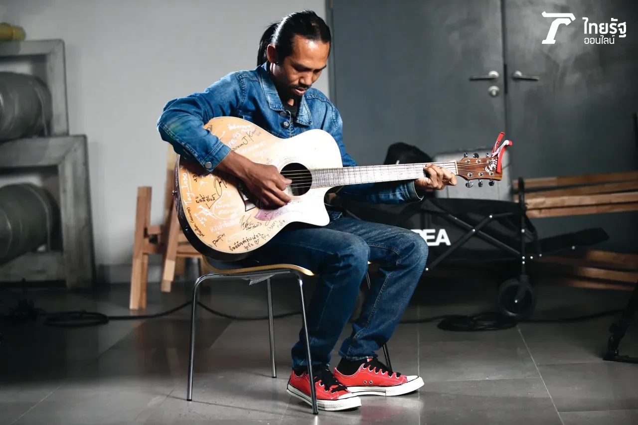 เปิดชีวิต ช่างเดี่ยว The Voice Thailand 2024 คนธรรมดาที่ไม่มีต้นทุนจนเอาชนะใจคนฟัง (คลิป)