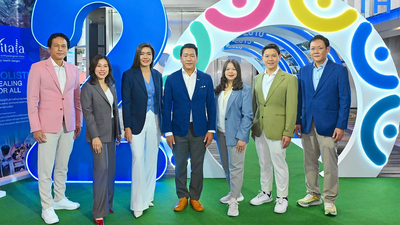 20 ขวบ กรมเชษฐ์ วิพันธ์พงษ์ แถลงข่าว “AssetWise Business Direction 2025” เปิดวิสัยทัศน์ในโอกาสครบรอบ 20 ปี แอสเซทไวส์ โดยมี พชร ประพันธ์วัฒนะ, ณัฐพล ลัคนลาวัณย์, เกรียงศักดิ์ เหี้ยมโท้ และ เวคิน ตั้งกุลวัฒน์ มาร่วมงานด้วย ที่โรงแรมดับเบิ้ลยู วันก่อน.