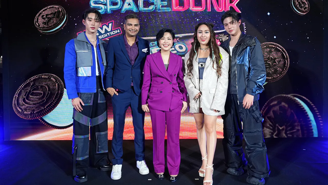 กินเพลิน - ไอดารา หวัง เปิดตัว “โอรีโอ สเปซดังก์” รสชาติลิมิเต็ด อิดิชัน สเปซเบอร์ส ครีม มาพร้อมดีไซน์ลวดลายคุกกี้ในธีมกาแล็กซี่สุดแรร์ให้ทุกคนตามหา โดยมี อนุรักษ์ อากาวัล, อรวลัญช์ ลีเผ่าพันธุ์ และ จักรภัทร แก้วพันธุ์พงษ์ มาร่วมงานด้วย ที่สยามสแควร์วัน วันก่อน.