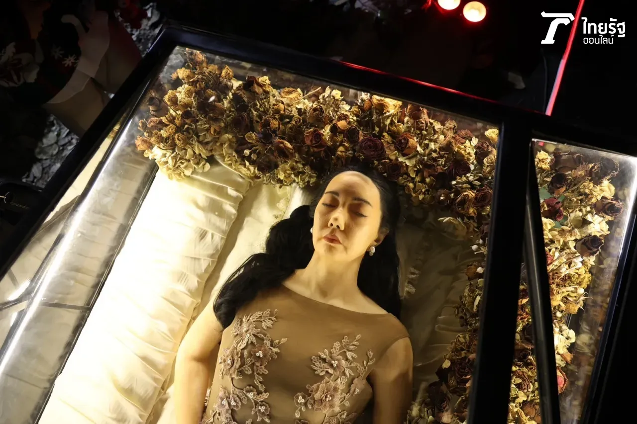 ตำนานโลงแก้วคัมแบ็ก!! นุ่น วรนุช อวดโฉมคุณนายลั่นทม สุดสะพรึงเหมือนนอนในโลงจริง