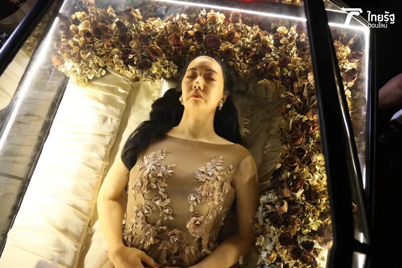 ตำนานโลงแก้วคัมแบ็ก!! นุ่น วรนุช อวดโฉมคุณนายลั่นทม สุดสะพรึงเหมือนนอนในโลงจริง