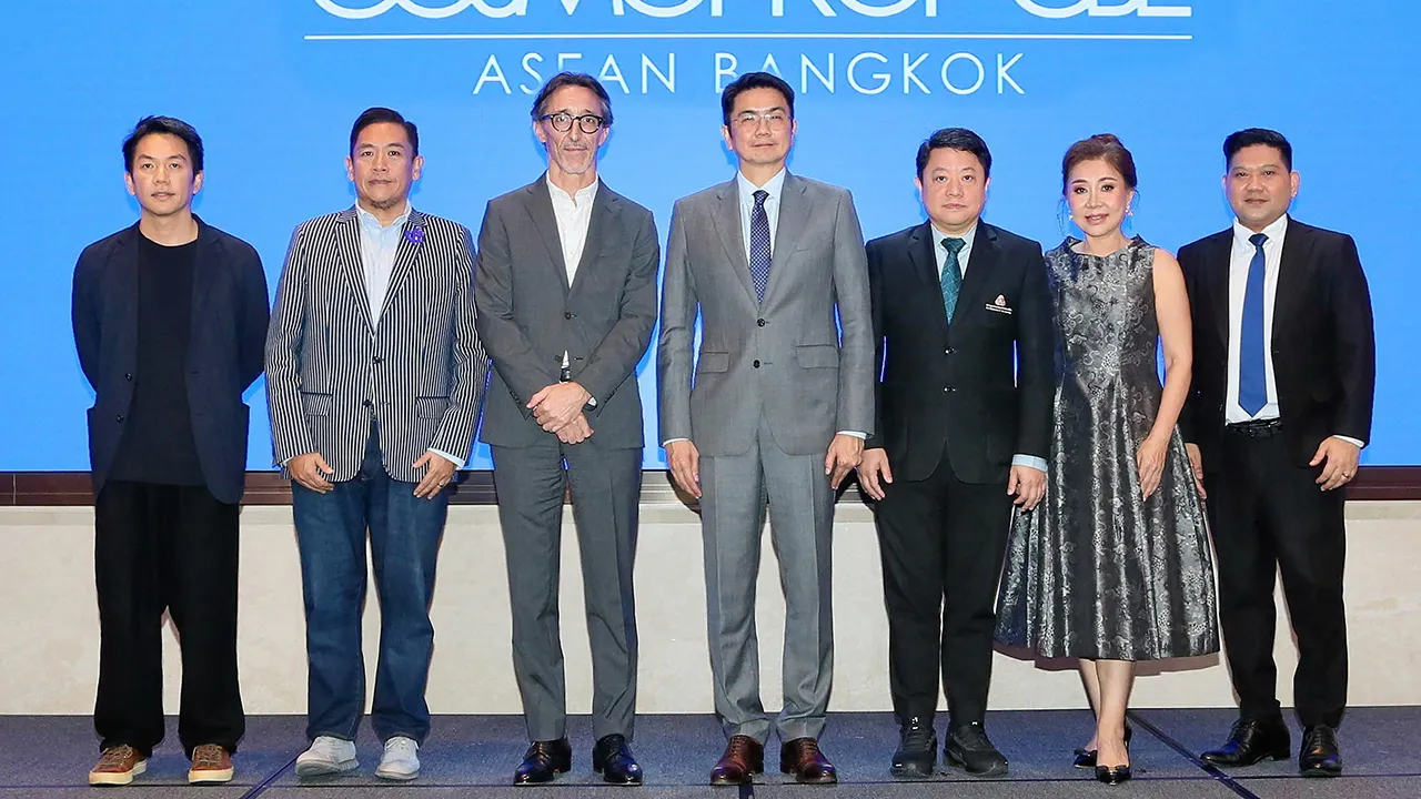 เผยเคล็ดลับ สรรชาย นุ่มบุญนำ เปิดงานสัมมนา “COSMOPROF CBE ASEAN” เผยเคล็ดลับการนำแบรนด์ไทยสู่สากล พร้อมเจาะลึกเทรนด์บิวตี้แห่งอนาคต โดยมี แพทริค จีโร, ณัฐพล ชูจิตารมย์ และ ขวัญฤทัย ดำรงค์วัฒนโภคิน มาร่วมงานด้วย ที่โรงแรมแกรนด์ เซนเตอร์ พอยต์ วันก่อน.
