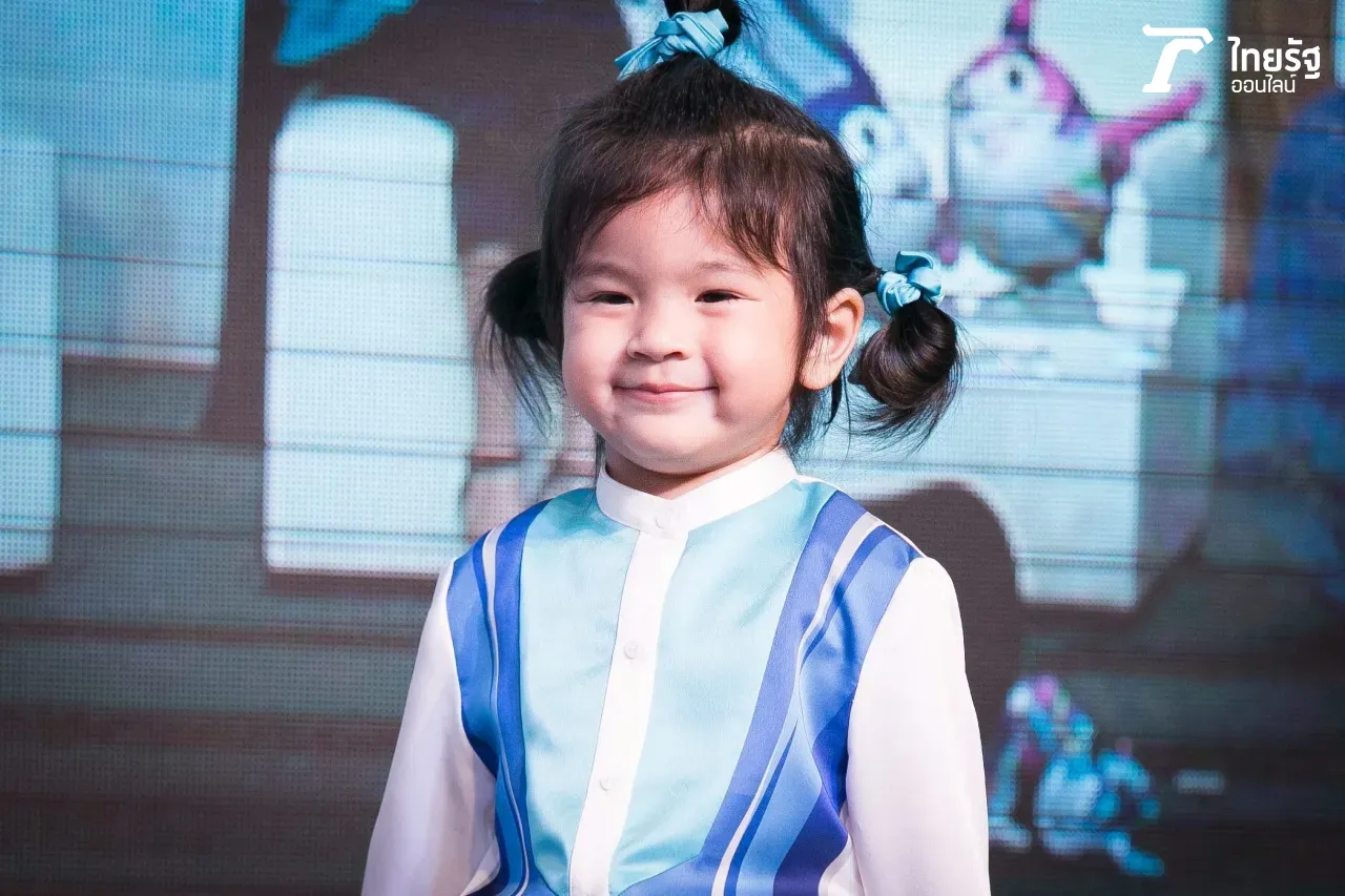 น้องมะลิ ลูกพ่อปอ ทฤษฎี ไปเที่ยวเกาหลีกับ แม่โบว์ แวนดา คนแห่ทักคิดถึงสาวน้อย 3 จุก