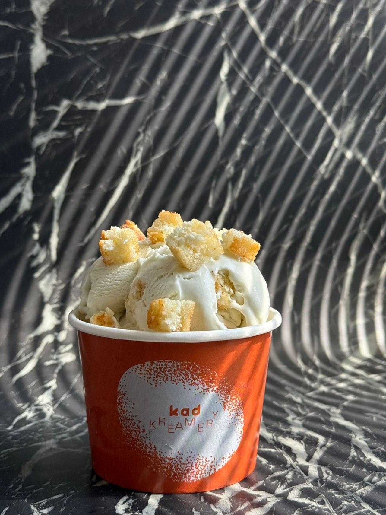 Kad Kreamery ร้านของหวานไอศกรีมและคุกกี้แบบโฮมเมด