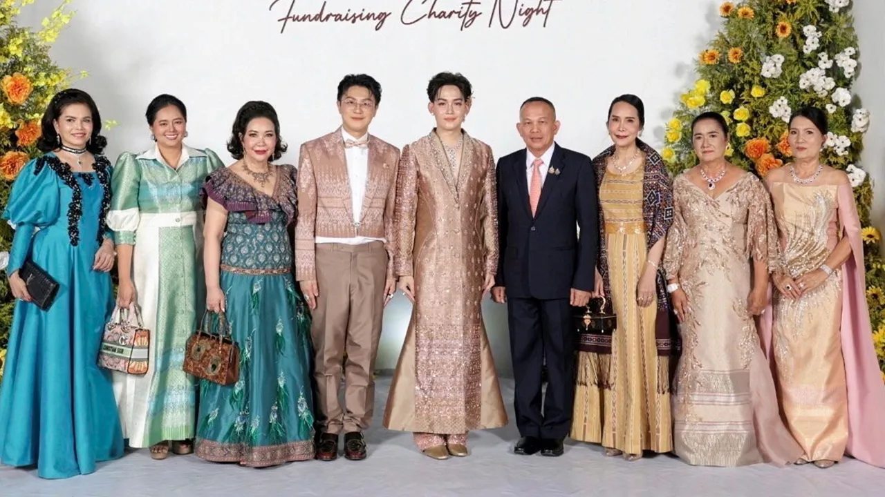 ดีใจด้วย พล.ท.กฤษดา–วราญา กิตยาธิโชติ เป็นประธานในงานเลี้ยงฉลองให้ นพ.วรวรรธน์ แก้ววิเชียร ในโอกาสได้รับรางวัลข้าราชการดีเด่น “ครุฑทองคำ” พร้อมฉลองวันเกิด โชคชัย มณีอนันตเศรษฐ์ โดยมี ม.ล.ปุญยนุช เกษมสันต์ มาร่วมงานด้วย ที่โรงแรมสบาย จ.ลพบุรี วันก่อน.