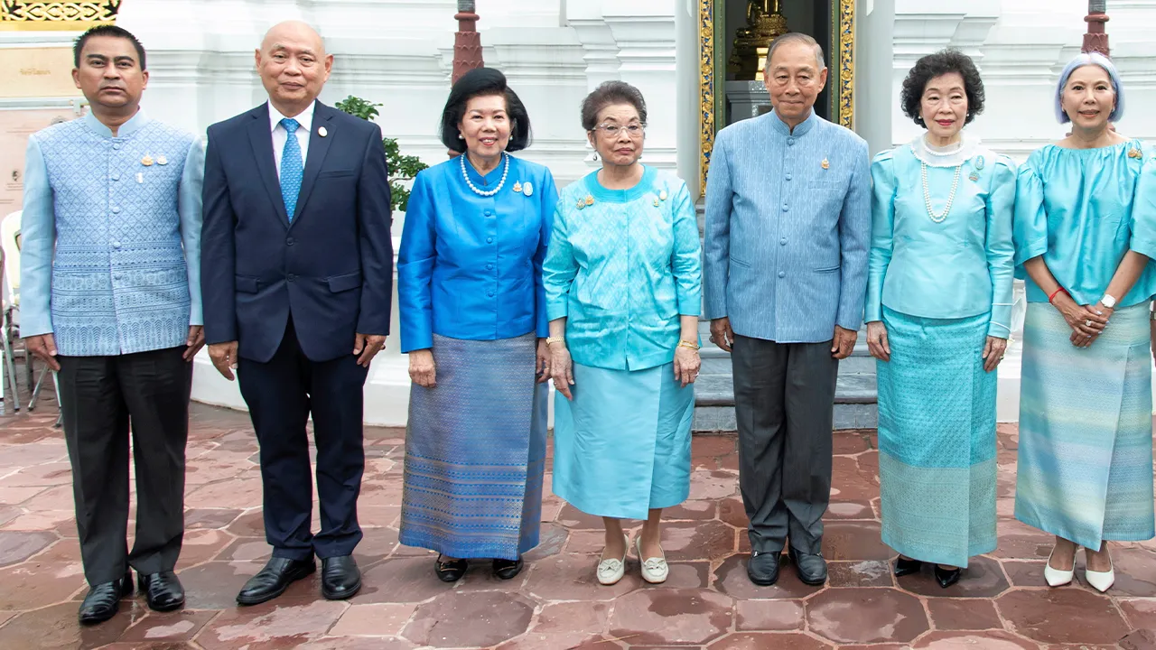 บำเพ็ญกุศล พล.อ.อ.ชลิต พุกผาสุข องคมนตรี เป็นประธานในพิธีบำเพ็ญกุศลอุทิศถวาย สมเด็จพระเจ้าพี่นางเธอ เจ้าฟ้ากัลยาณิวัฒนา กรมหลวงนราธิวาสราชนครินทร์ โดยมี ม.ร.ว.พร้อมฉัตร สวัสดิวัตน์ และ ดร.ประวิช รัตนเพียร มาร่วมในพิธีด้วย ที่วัดราชบพิธ วันก่อน.