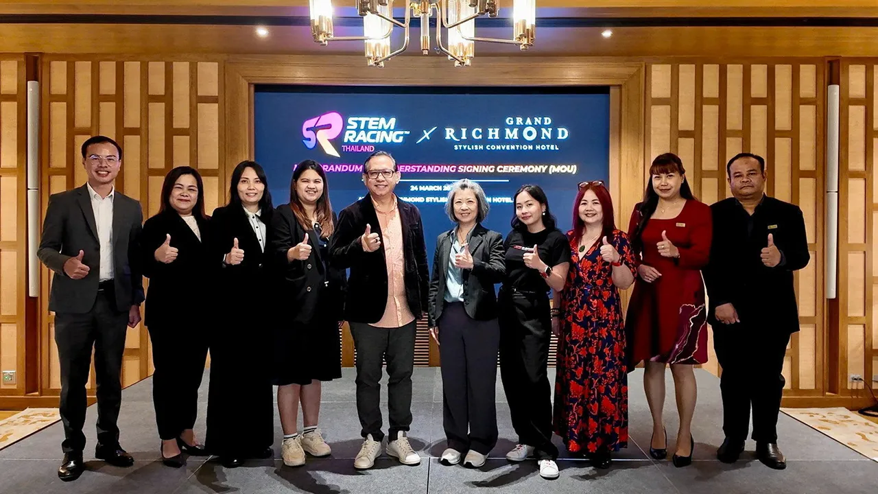 สนามแข่ง บ็อบบี้ ออร์ติซ และ ลักษณ์วรรณ วงศ์วรการ ลงนามความร่วมมือให้โรงแรมแกรนด์ริชมอนด์ เป็นสถานที่จัดการแข่งขัน STEM Racing Thailand โครงการออกแบบและสร้างรถแข่ง F1 สำหรับเยาวชน โดยมี ธิดารัตน์ แก้วภิรา มาร่วมในพิธีด้วย ที่โรงแรมแกรนด์ ริชมอนด์ วันก่อน.