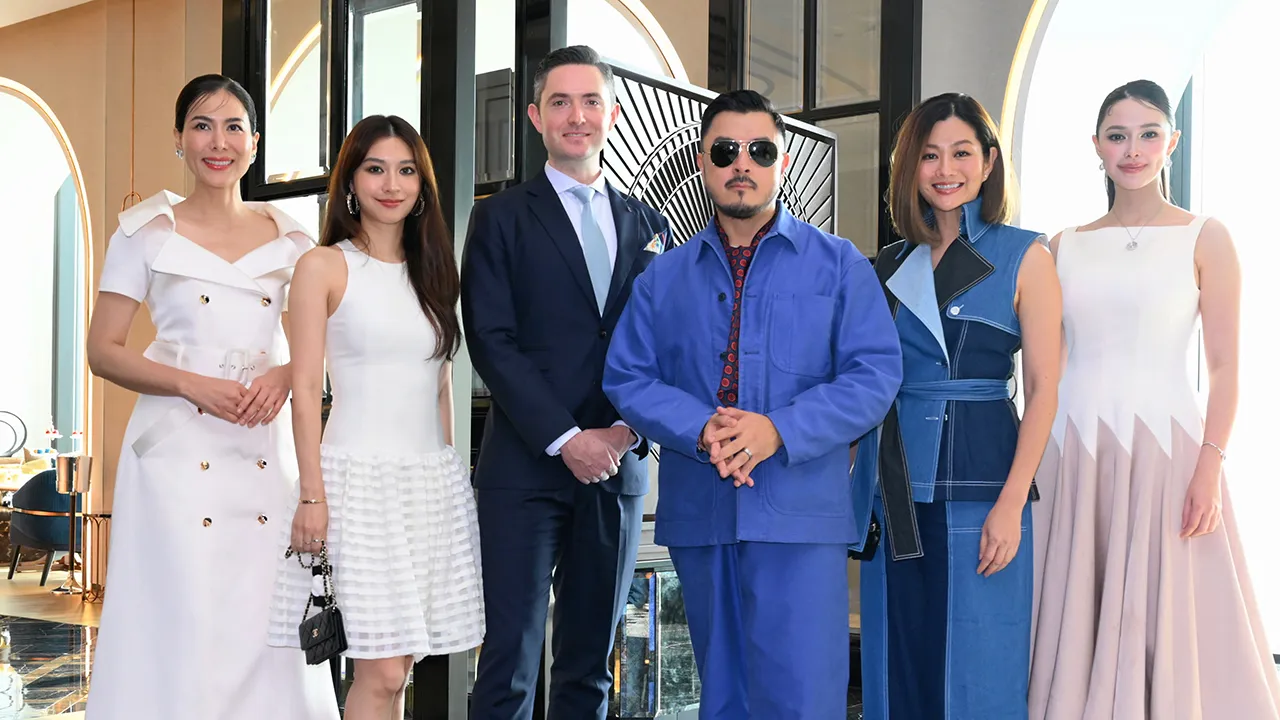 น่าใส่มาก พลพัฒน์ อัศวะประภา และ ลิวอิส ควินน์ จัดงาน “Asava X The Ritz-Carlton, Bangkok” นำเสนอคอลเลกชัน Echoes of Sublime Summer ประจำฤดูใบไม้ผลิ/ฤดูร้อน 2025 โดยมี สู่ขวัญ บูลกุล และ เข็มอัปสร สิริสุขะ มาร่วมงานด้วย ที่โรงแรมเดอะ ริทซ์-คาร์ลตัน วันก่อน.
