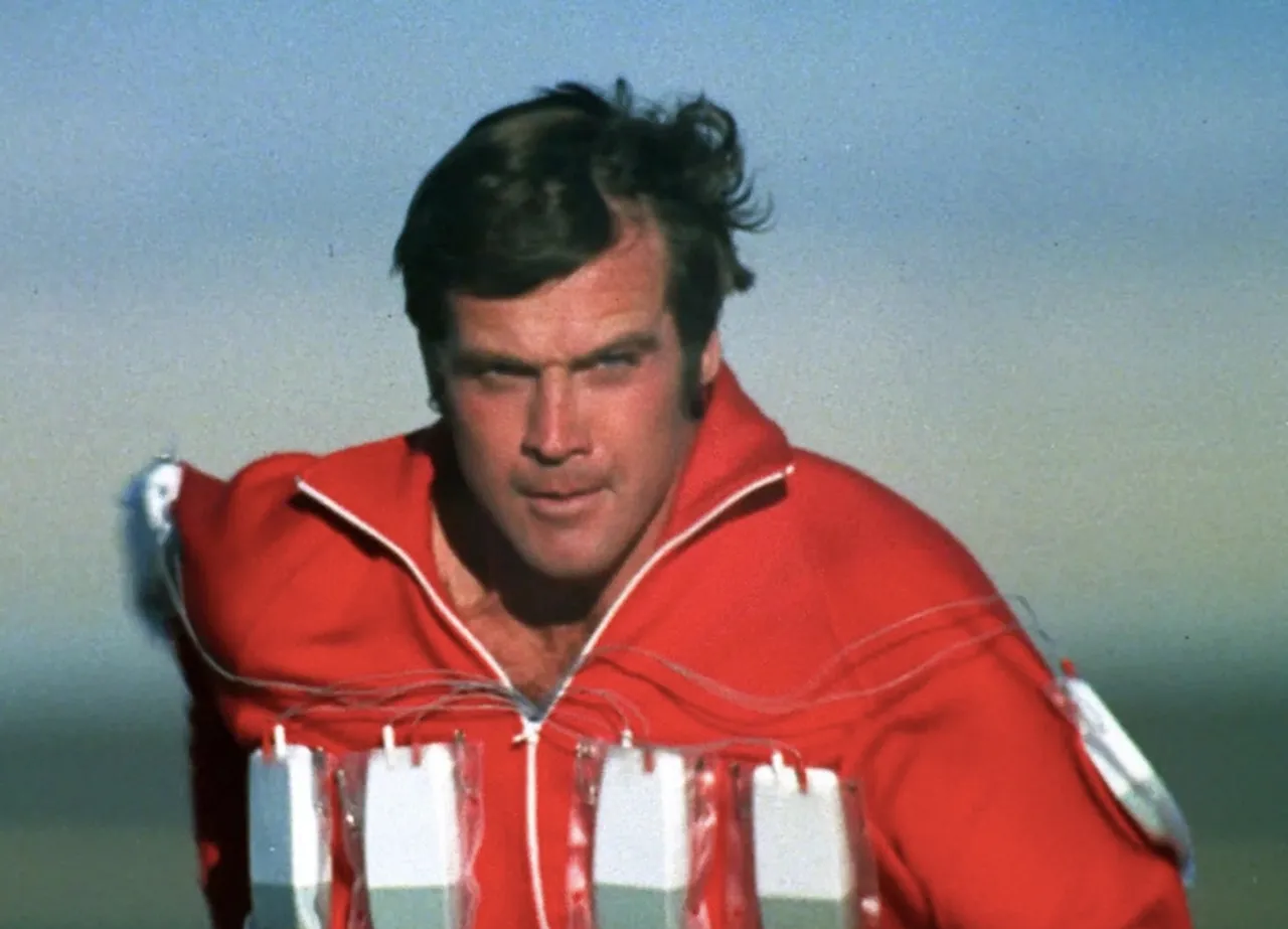 ภาพยนตร์เรื่อง Six Million Dollar Man