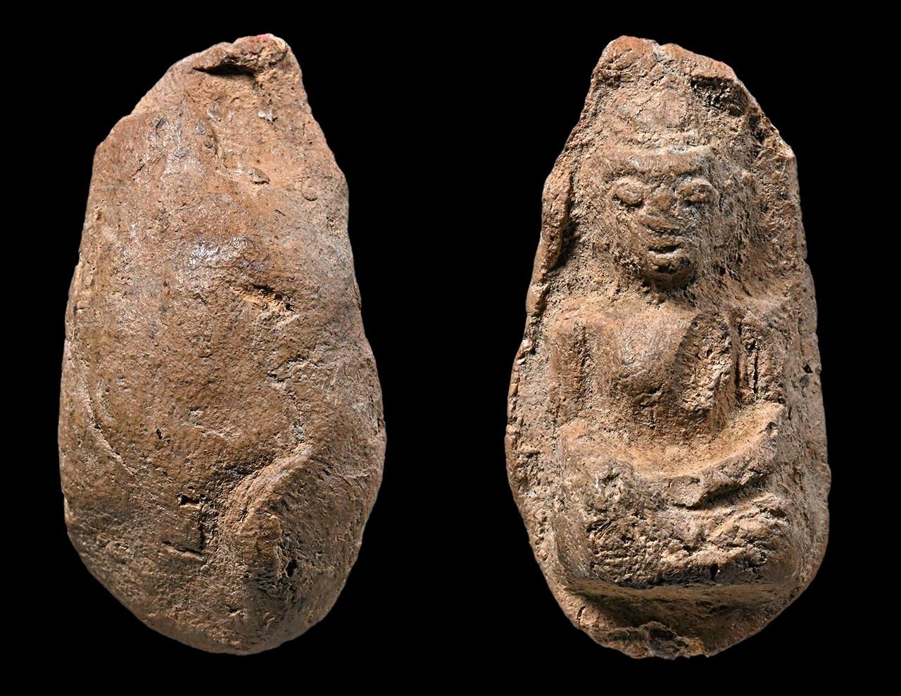 พระถ้ำเสือ หน้าฤๅษี  พิมพ์กลาง  กรุเก่า  ของบอล อู่ทอง.