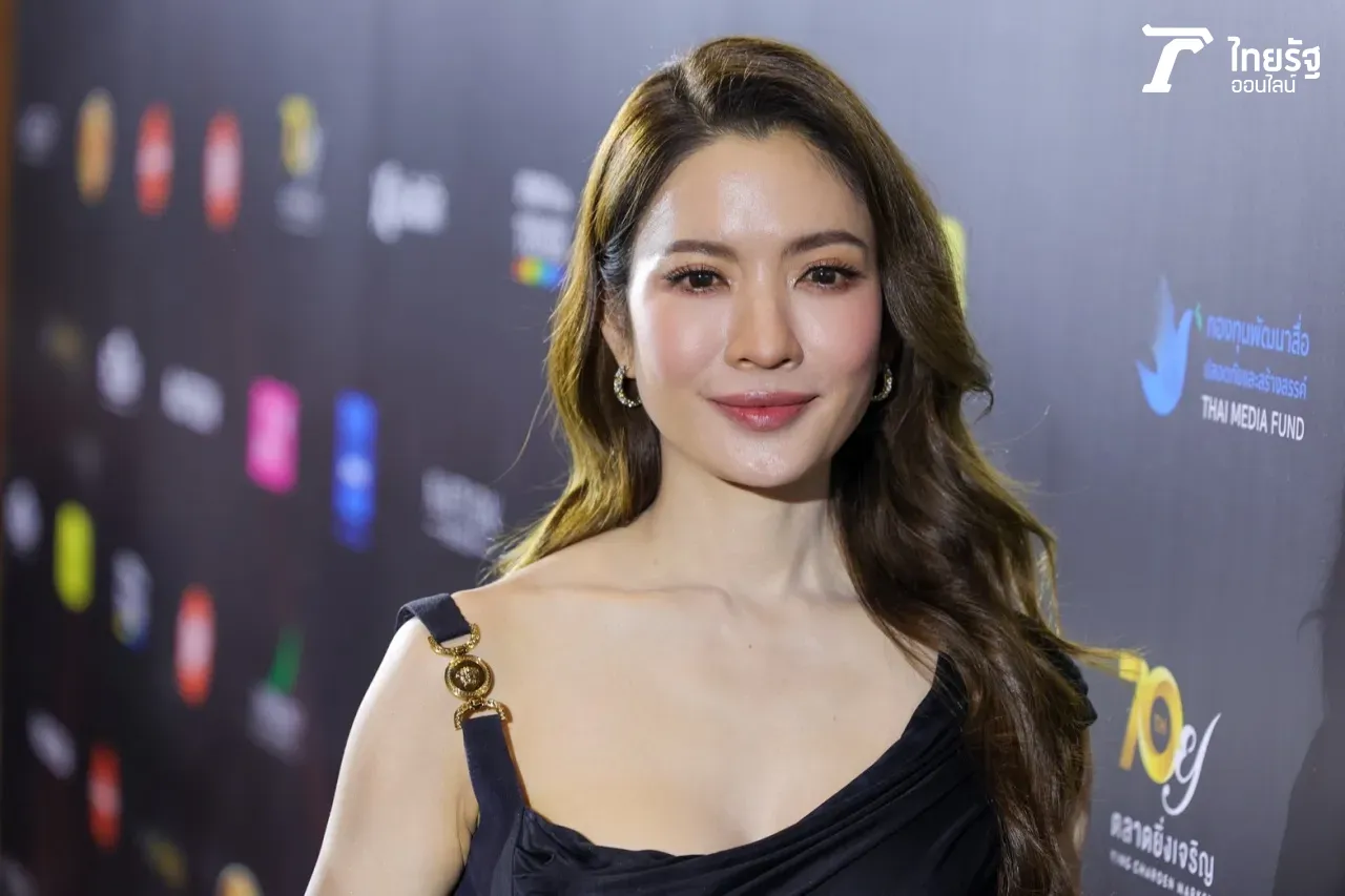 แอฟ ทักษอร ตอบแซ่บ หลังชาวเน็ตจับผิดมองแววตา นนกุล เปลี่ยนไปคล้ายหมดรัก