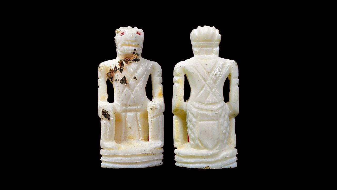 หนุมาน (งาแกะ) หลวงพ่อกุหลาบ วัดใหญ่สว่างอารมณ์ ของบอมเบย์ สุพรรณ.