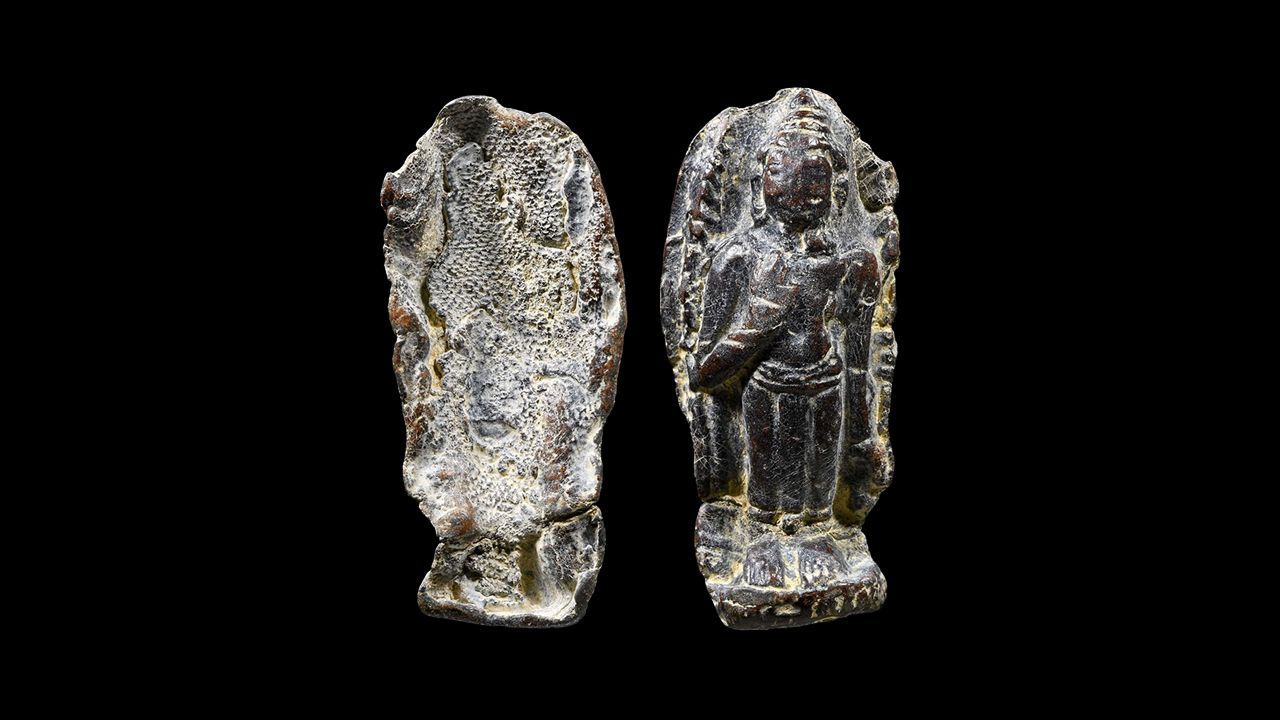 พระร่วงยืน กรุคูบัว ของบอล อู่ทอง.