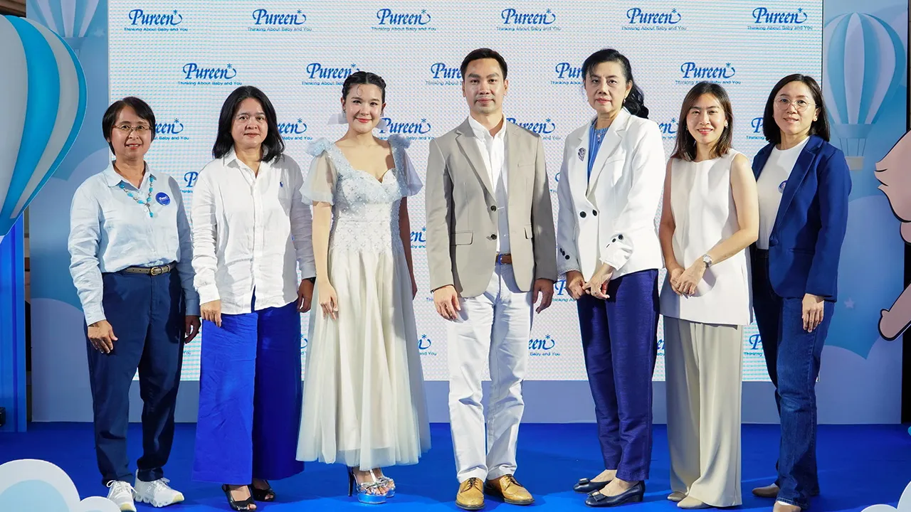 สำหรับเด็ก เกริก แท่นแก้ว เปิดตัวเพียวรีน คิดส์ โยเกิร์ต พรีไบโอติก, สบู่เหลวและขวดนมเกรดพรีเมียมของ เพียวรีน แบรนด์คุณภาพเหมาะสมสำหรับเด็กทุกวัยจากอเมริกา โดยมี พญ.วรีรัตน์ ยมจินดา, ฐิตินันท์ จิรัฐติพงษ์ และ เปาวลี พรพิมล มาร่วมงานด้วย ที่เซ็นทรัลเวิลด์ วันก่อน.