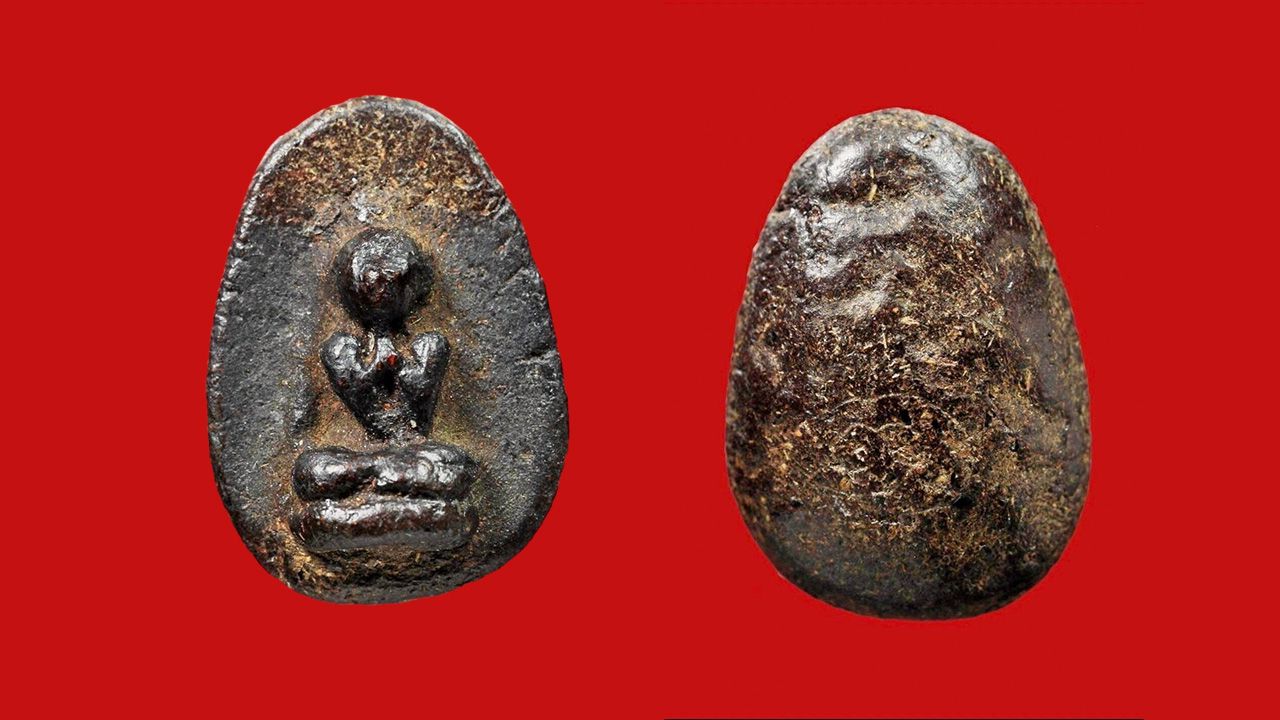 พระปิดตา เนื้อผงว่านยาคลุกรัก พิมพ์จิ๋ว หลวงปู่ศุข วัดปากคลองมะขามเฒ่า ของอิทธิ ชวลิตธำรง.