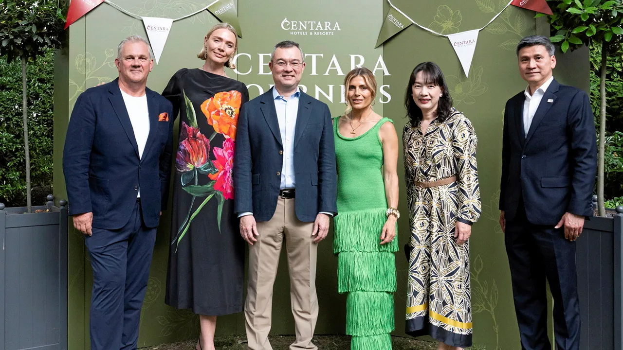 แท้งกิ้ว ธีระยุทธ จิราธิวัฒน์ จัดงาน “Centara Journey : Where Flavours & Rhythms Cometo Life”  เพื่อขอบคุณลูกค้าคนสำคัญและพาร์ตเนอร์ทางธุรกิจของเซ็นทารา  โดยมี  ณัฐพงศ์  สิทธิชัย, วรภา อังคศิริสรรพ และ โจดี้ คิดด์ มาร่วมงานด้วย ที่กรุงลอนดอน ประเทศอังกฤษ วันก่อน.