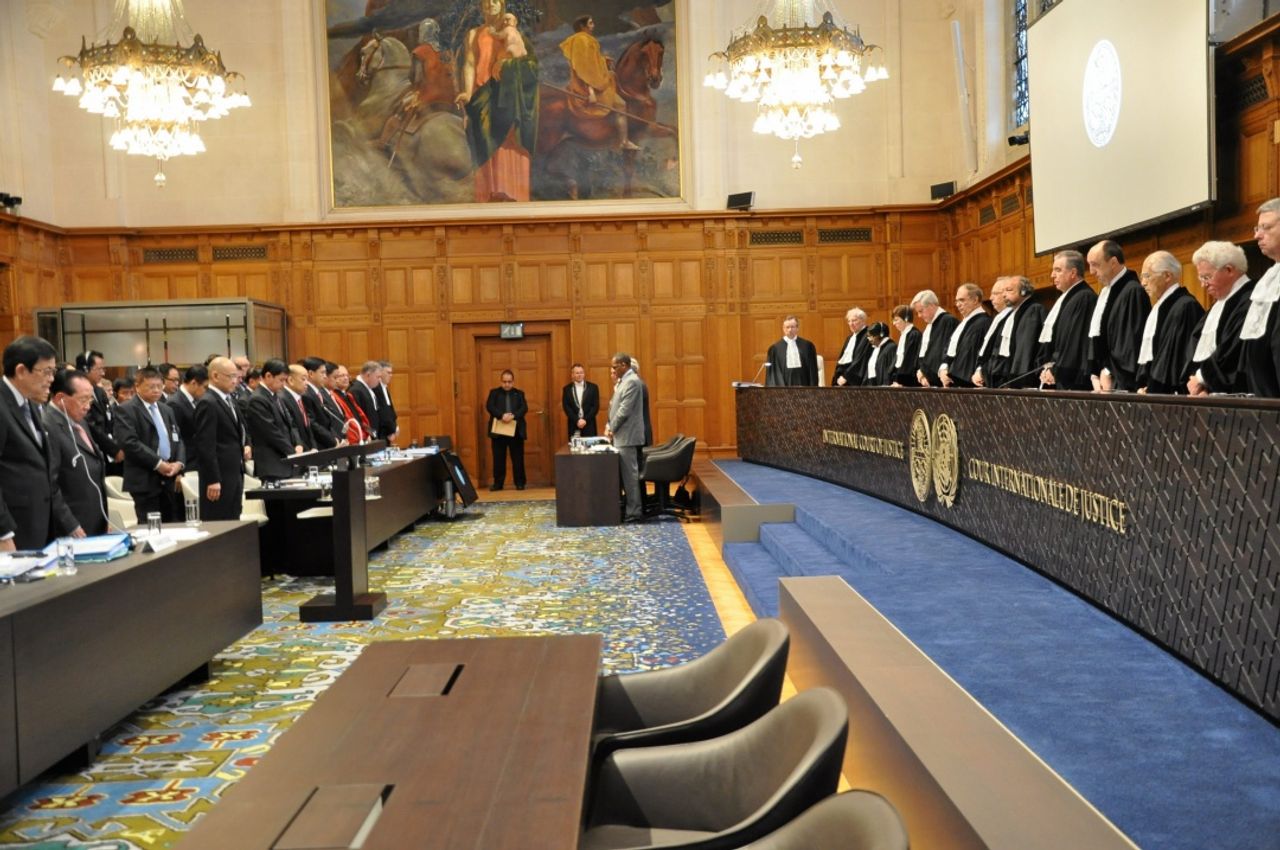 ศาลโลก ตีความคำตัดสินคดีเขาพระวิหาร 