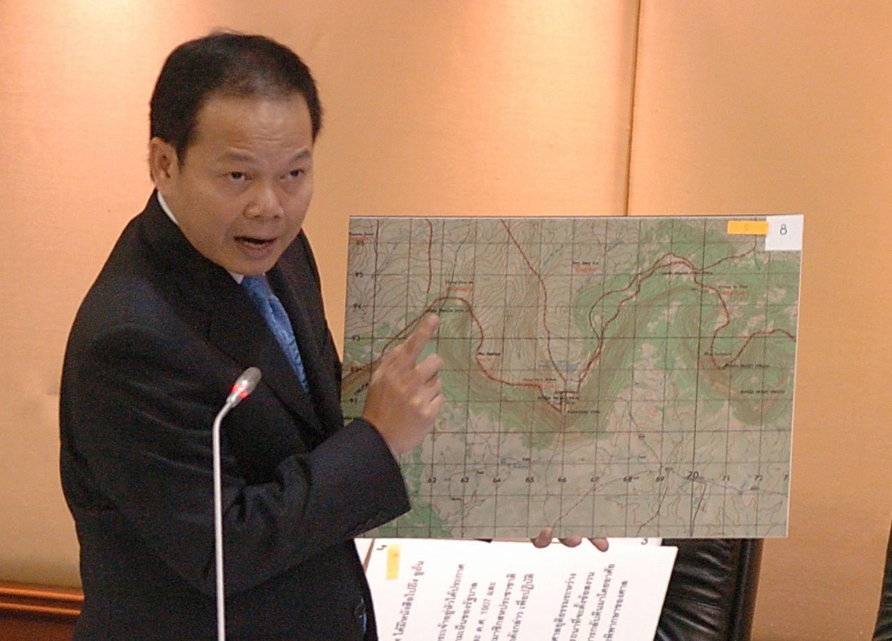 นายนพดล ปัทมะ รมว.ต่างประเทศ ชี้แจงกรณีเขาพระวิหาร ในการอภิปราย ไม่ไว้วางใจ