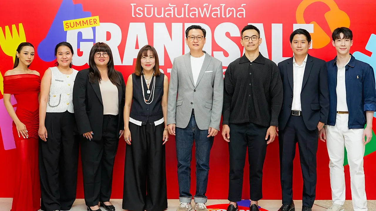 ตามไปช็อป ณัฐวัฒน์ รัชพงศ์กุลยศ เปิดแคมเปญ “Robinson Lifestyle Summer Grand Sale 2025” งานเซลครั้งยิ่งใหญ่แห่งปี ลดสูงสุด 80% จัดถึง 13 ก.ค. โดยมี ชนนิกานต์ ไกรธรรมจิตกุล, สรชัช ศรีลมูล และ พจน เจิมสวัสดิ์ มาร่วมงานด้วย ที่โรบินสันไลฟ์สไตล์ ราชพฤกษ์ วันก่อน.