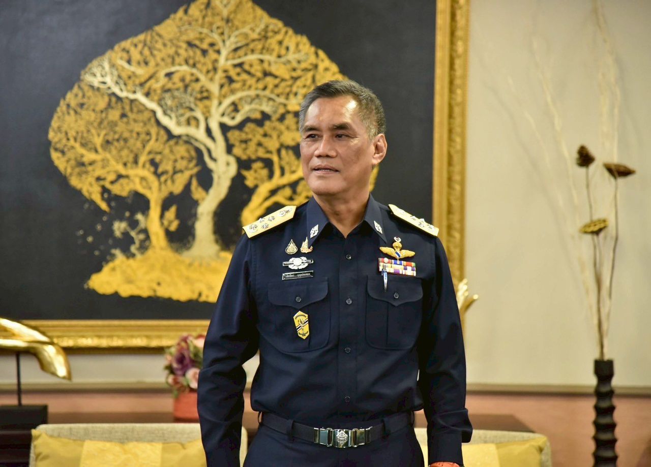 อิทธิพร บุญประคอง ประธาน กกต.