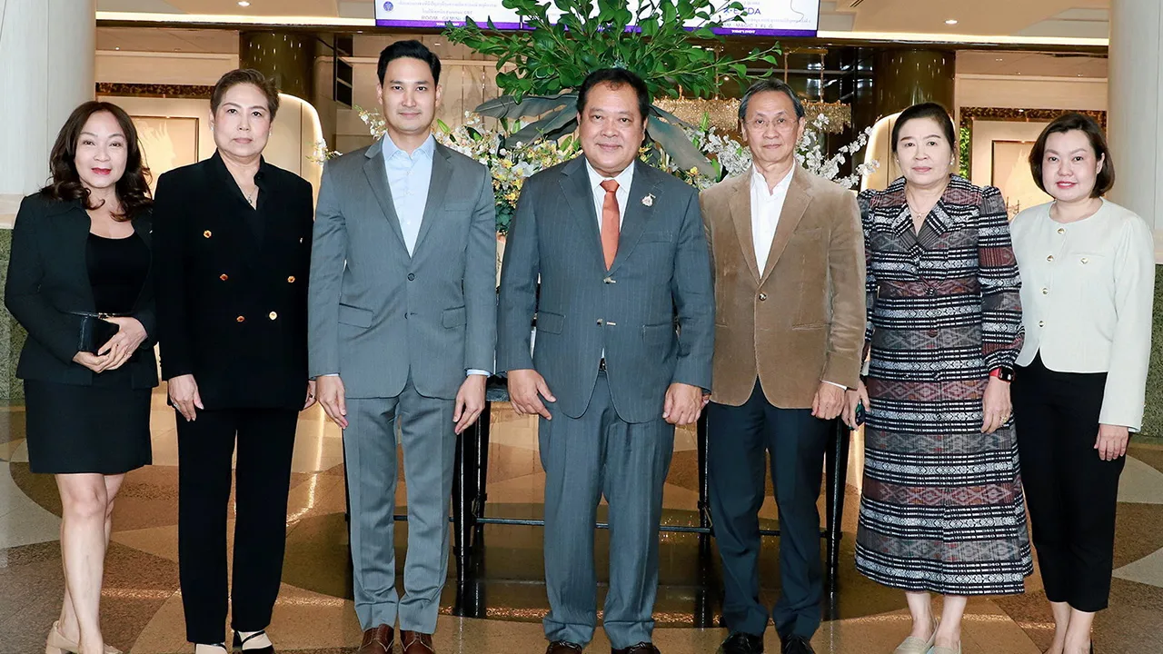 ฟื้นฟูเด็ก พ.ต.อ.ทวี สอดส่อง รมว.ยุติธรรม เปิดการประชุมพัฒนาองค์ความรู้ในการบำบัดฟื้นฟูเด็กเยาวชนมีปัญหาด้านความคิด อารมณ์ พฤติกรรมโดยใช้เทคนิค Forensic CBT โดยมีนิยม เติมศรีสุข และ อนัคพล อิงคะกุล มาร่วมงานด้วย ที่โรงแรมมิราเคิล แกรนด์ วันก่อน.