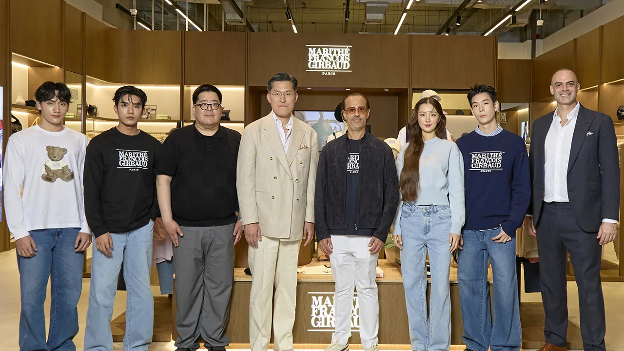 จากฝรั่งเศส ยศเทพ สิงห์สัจจเทศ เปิดแฟล็กชิปสโตร์ของ “Marithé+François Girbaud” แบรนด์แฟชั่นระดับโลกจากฝรั่งเศสแห่งแรกในไทย โดยมี ชานโฮ ชิน, บยอง–กุน ปาร์ค, พอล เดวิด ฮาว์ลีย์, กัญญาวีร์ สองเมือง และ กฤษณภูมิ พิบูลสงคราม มาร่วมงานด้วย ที่เอ็มสเฟียร์ วันก่อน.