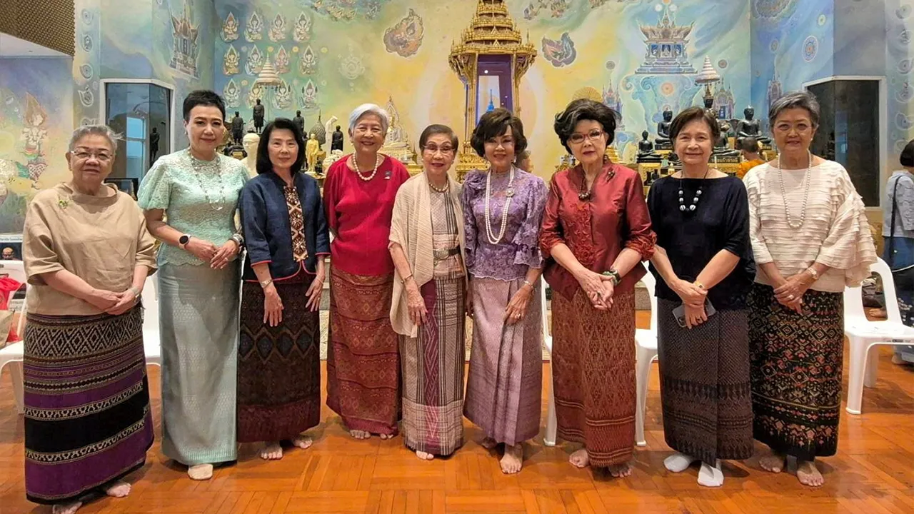 57 ขวบ สุกันยา นิมมานเหมินท์ จัดพิธีทำบุญเลี้ยงพระในโอกาสฉลองครบรอบ 57 ปี สมาคมผู้ช่วยผู้บริหารและเลขานุการแห่งประเทศไทย โดยมี สุภาพรรณ พิชัยรณรงค์สงคราม, วี  มาร์ และ ยาจิตร ยุวบูรณ์ มาร่วมในพิธีด้วย ที่ธรรมสถานเฉลิมพระเกียรติ วัดพระราม 9 วันก่อน.
