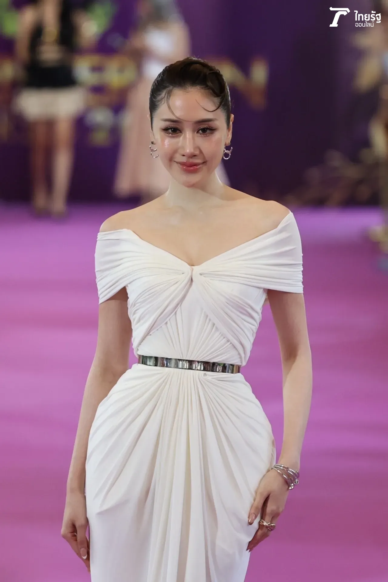 พิม พิมประภา รับคุย ไฮโซแทม มี เอมมี่ มรกต เป็นแม่สื่อ ยังไม่ฟันธงสถานะ