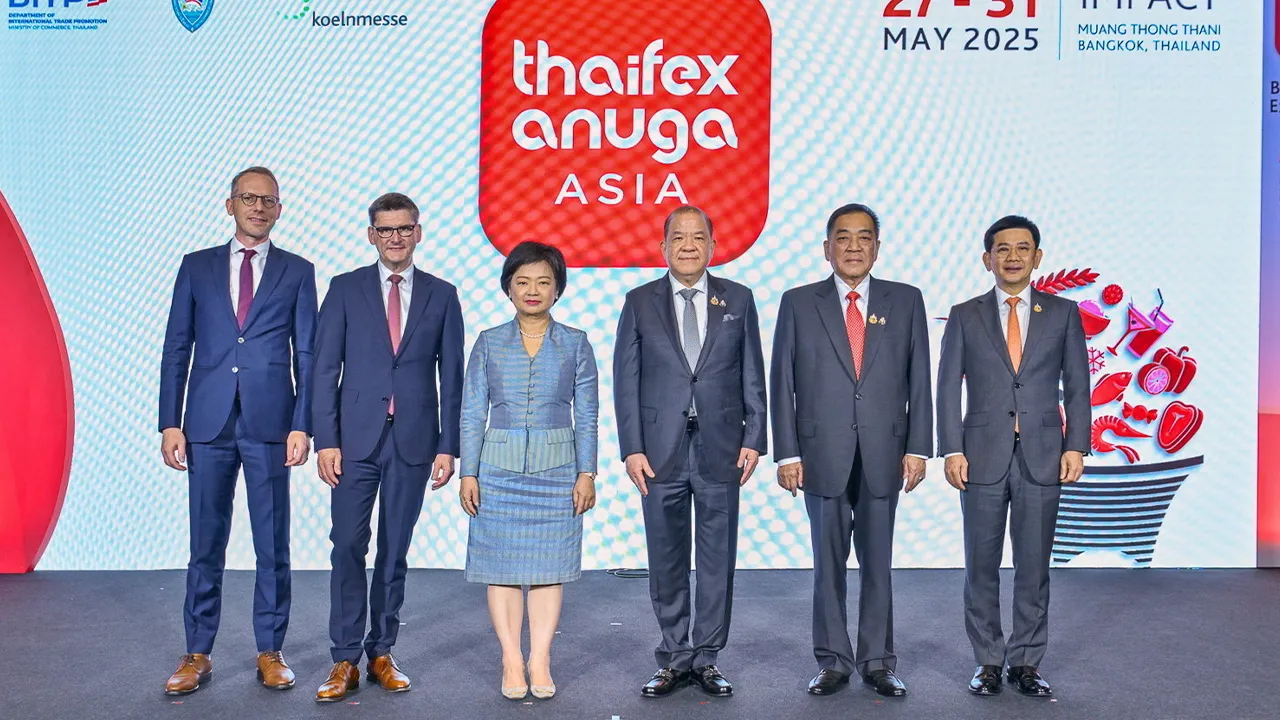 ตามไปชม - พิชัย นริพทะพันธุ์ รมว.พาณิชย์ เปิด “THAIFEX-ANUGA ASIA 2025” งานแสดงสินค้าอาหารครบวงจรที่สุดแห่งเอเชีย จัดถึง 31 พ.ค. โดยมี วุฒิไกร ลีวีระพันธุ์, ดร.พจน์ อร่ามวัฒนานนท์ และ สุนันทา กังวาลกุลกิจ มาร่วมงานด้วย ที่อิมแพ็ค เมืองทองธานี วันก่อน.