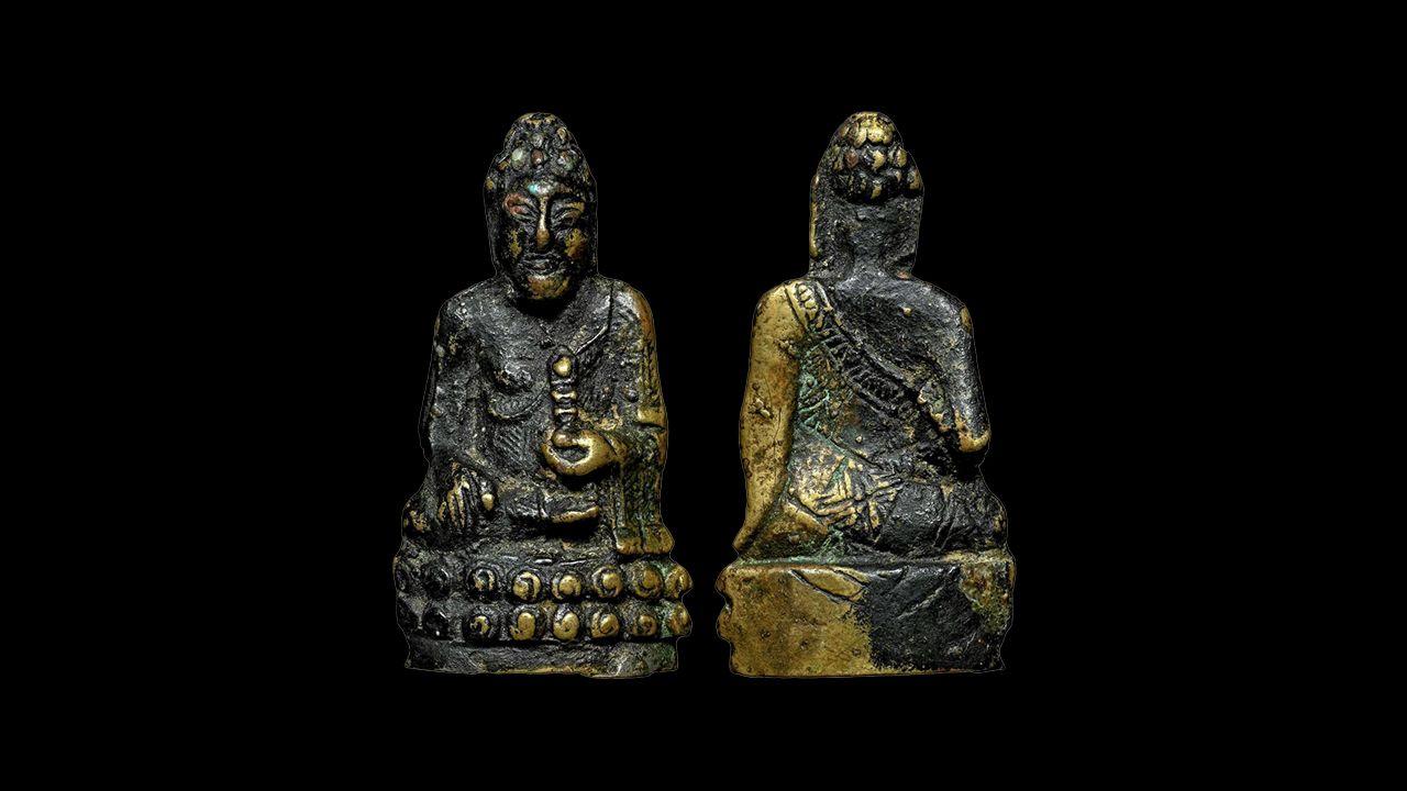 พระกริ่งพัชรีตีอ๋อง สมัยราชวงศ์ถัง (พ.ศ.๑๓๔๙-๑๓๖๙) ของพรรค คูวิบูลย์ศิลป์.