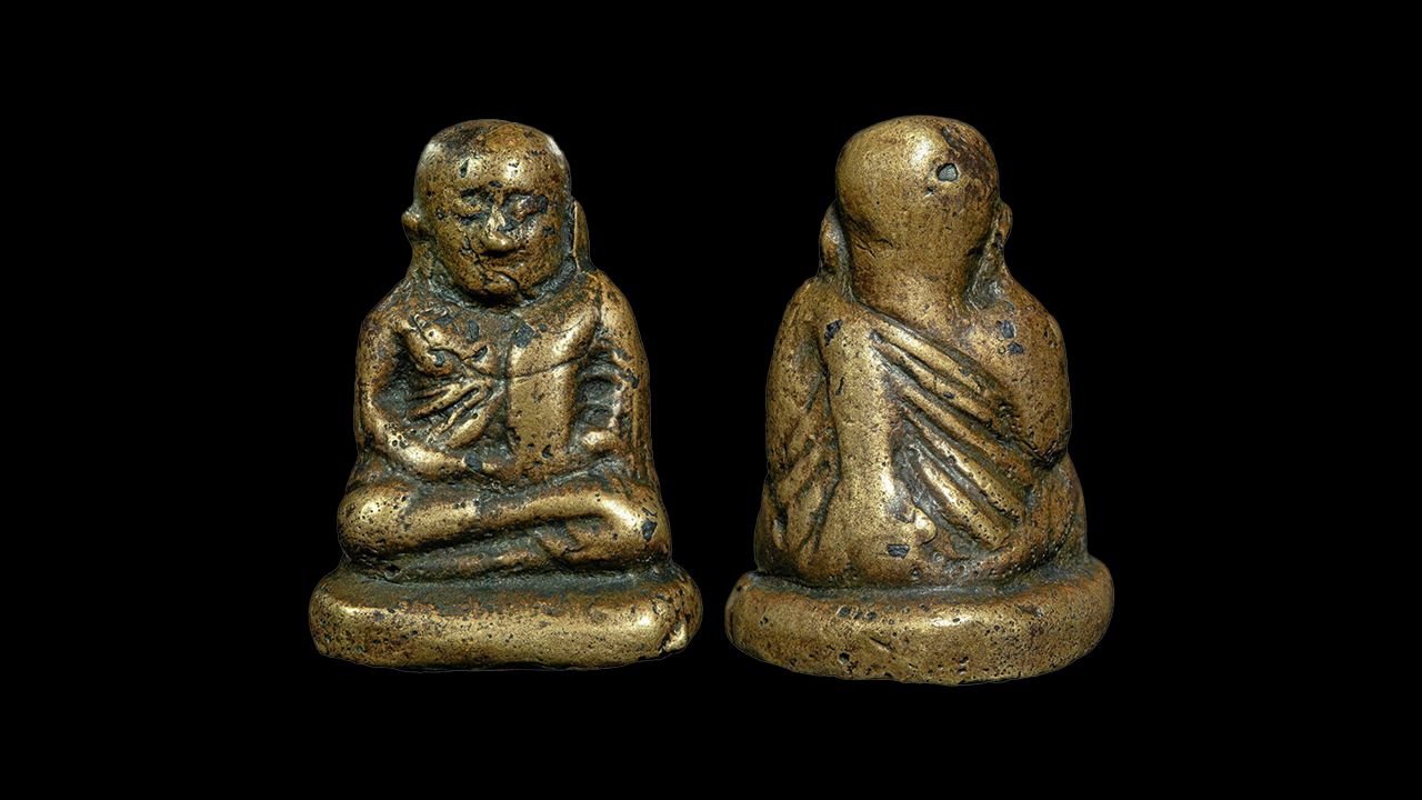 พระรูปเหมือนหล่อโบราณ พิมพ์ขี้ตา ๓ ชาย หลวงพ่อเงิน วัดบางคลาน ของอาร์ม พระราม ๓.