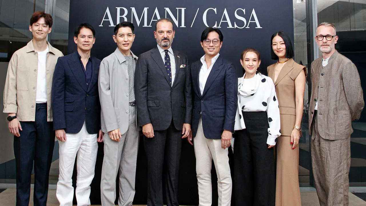 ตามไปซื้อ อัครรัฐ วรรณรัตน์ จัดงาน “MOTIF Preview ARMANI/CASA MOTIF” แนะนำแบรนด์เฟอร์นิเจอร์และของตกแต่งบ้านไฮเอนด์  โดยมี  เปาโล  ดีโอนีซี,  กรณ์  ณรงค์เดช,  กิติพัฒก์ เนื่องจำนงค์ และ สิตามนินท์ สุสมาวัตนะกุล มาร่วมงานด้วย ที่เซ็นทรัล เอ็มบาสซี วันก่อน.