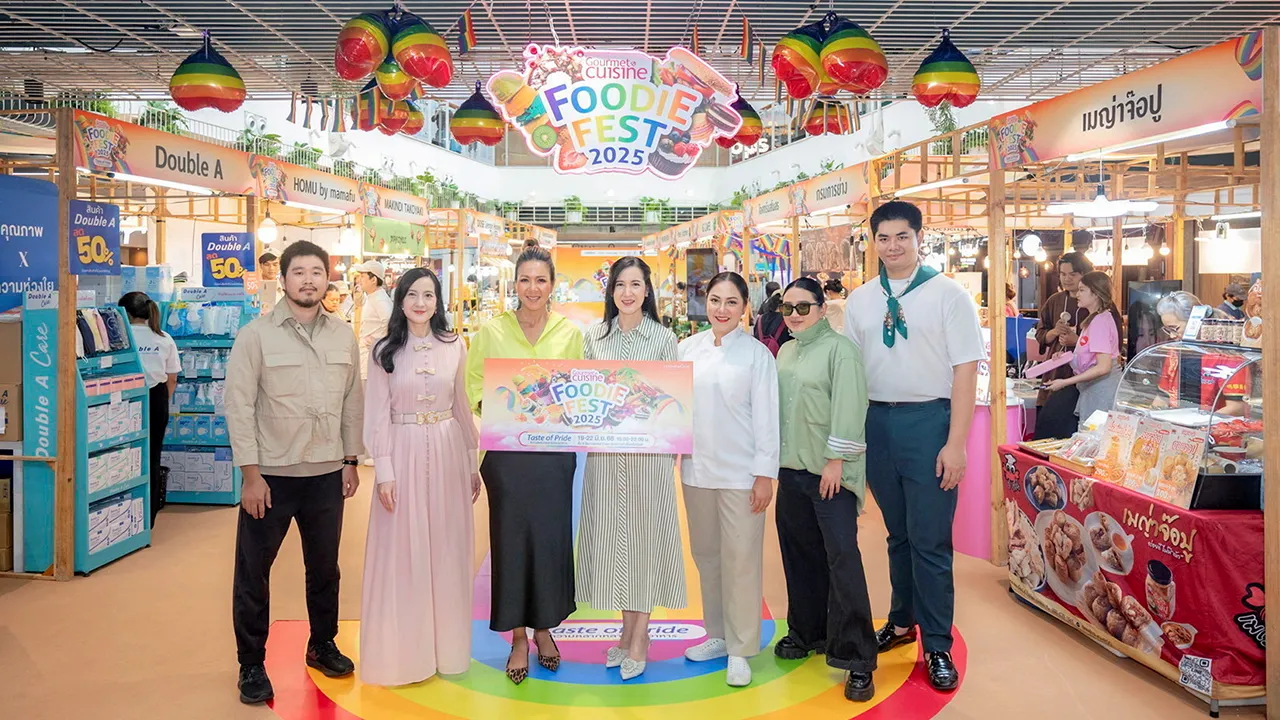 ตามไปชิม - ภริตา วิริยะรังสฤษฎ์ จัดงาน “Gourmet Foodie Fest 2025 : Taste of Pride” รวบรวมความอร่อยหลากสไตล์ให้เลือกช็อป ชิม ชิล ได้ครบจบในที่เดียว จัดถึง 22 มิ.ย. โดยมี ดวงกมล เวปุลละ วาเกนเซ่น และ อังคณา เอี่ยมสอาด มาร่วมงานด้วย ที่เซ็นทรัลเวิลด์ วันก่อน.