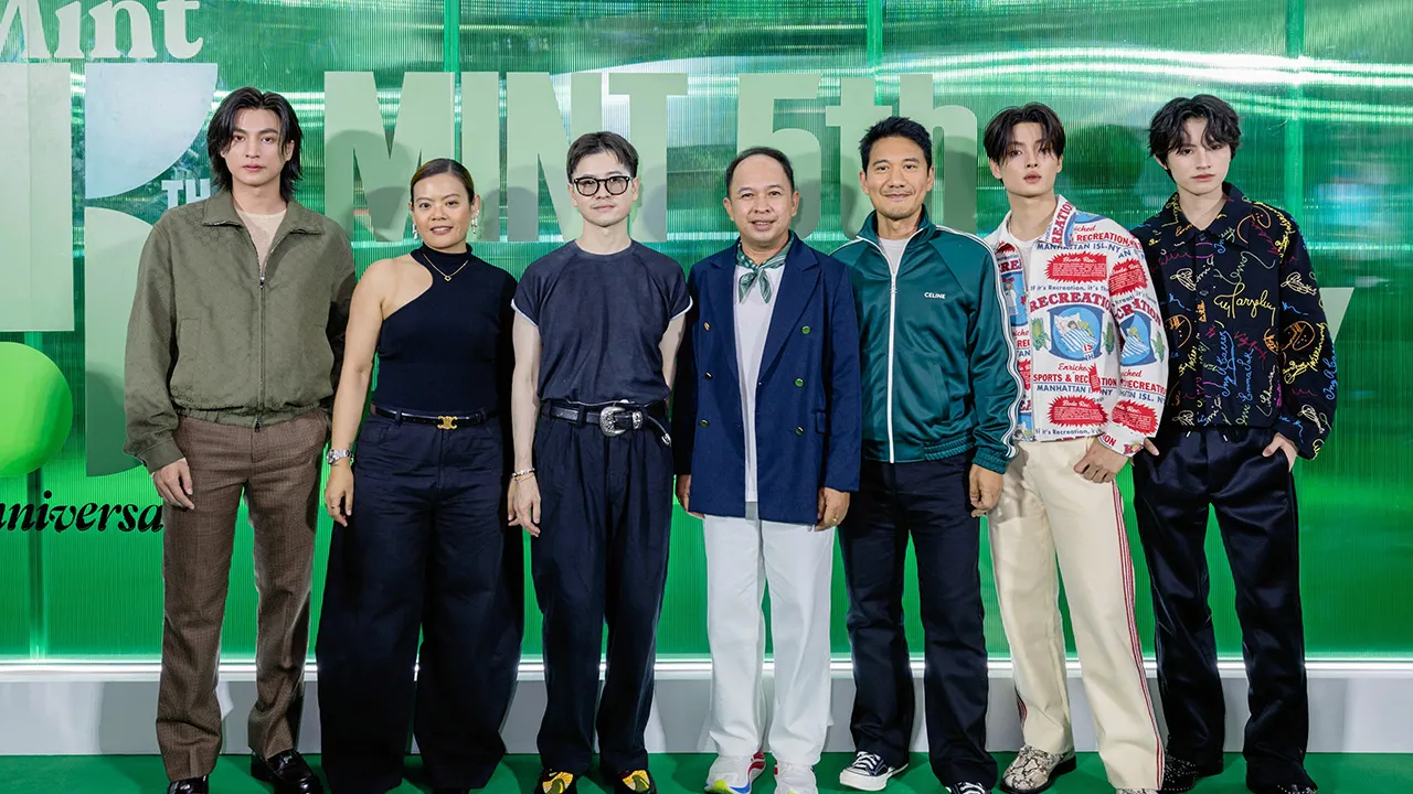 5 ขวบ - เอกวิทย์ ชัยวรานุรักษ์ และ กฤษฏิ์ จิระเกียรติวัฒนา เปิดนิทรรศการ “MINT 5 Years of Freshness” ฉลองครบรอบ 5 ปี Mint Magazine Thailand บอกเล่าเรื่องราวตั้งแต่ฉบับแรกถึงฉบับล่าสุด จัดถึง 3 ก.ค. โดยมี สรญา วัฒนเจียมวงษ์ มาร่วมงานด้วย ที่สยามเซ็นเตอร์ วันก่อน.