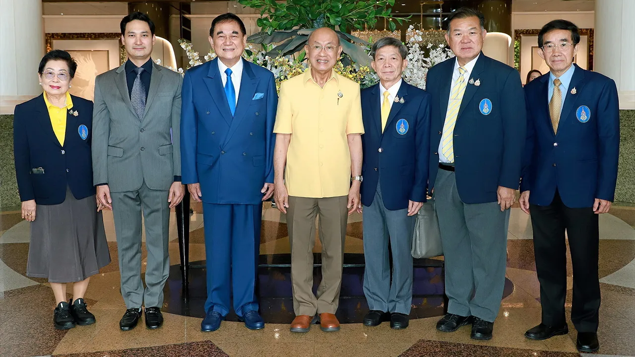เตรียมพัฒนา ศ.นพ.เกษม วัฒนชัย องคมนตรี เปิดการประชุมจัดทำ (ร่าง) ยุทธศาสตร์การพัฒนาโรงพยาบาลสมเด็จพระยุพราช ในทศวรรษที่ 6 โดยมี นพ.วันชัย สัตยาวุฒิพงศ์, นพ.ณัฐวุฒิ ประเสริฐสิริพงศ์ และ ดร.อัศวิน อิงคะกุล มาร่วมงานด้วย ที่โรงแรมมิราเคิล แกรนด์ วันก่อน.