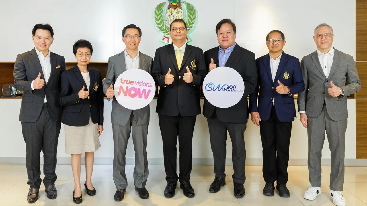 มอบสิทธิ์ นพ.มีชัย อินวู๊ด มาร่วมเป็นสักขีพยานในพิธีลงนามความร่วมมือระหว่าง องอาจ ประภากมล กับ ธิษัณย์ ธนโรจน์ประดิษฐ์ เพื่อมอบสิทธิ์ให้ทรูวิชั่นส์ นาว เป็นผู้ถ่ายทอดสดกีฬาซีเกมส์ ครั้งที่ 33 และอาเซียนพาราเกมส์ ครั้งที่ 13 ที่การกีฬาแห่งประเทศไทย วันก่อน.