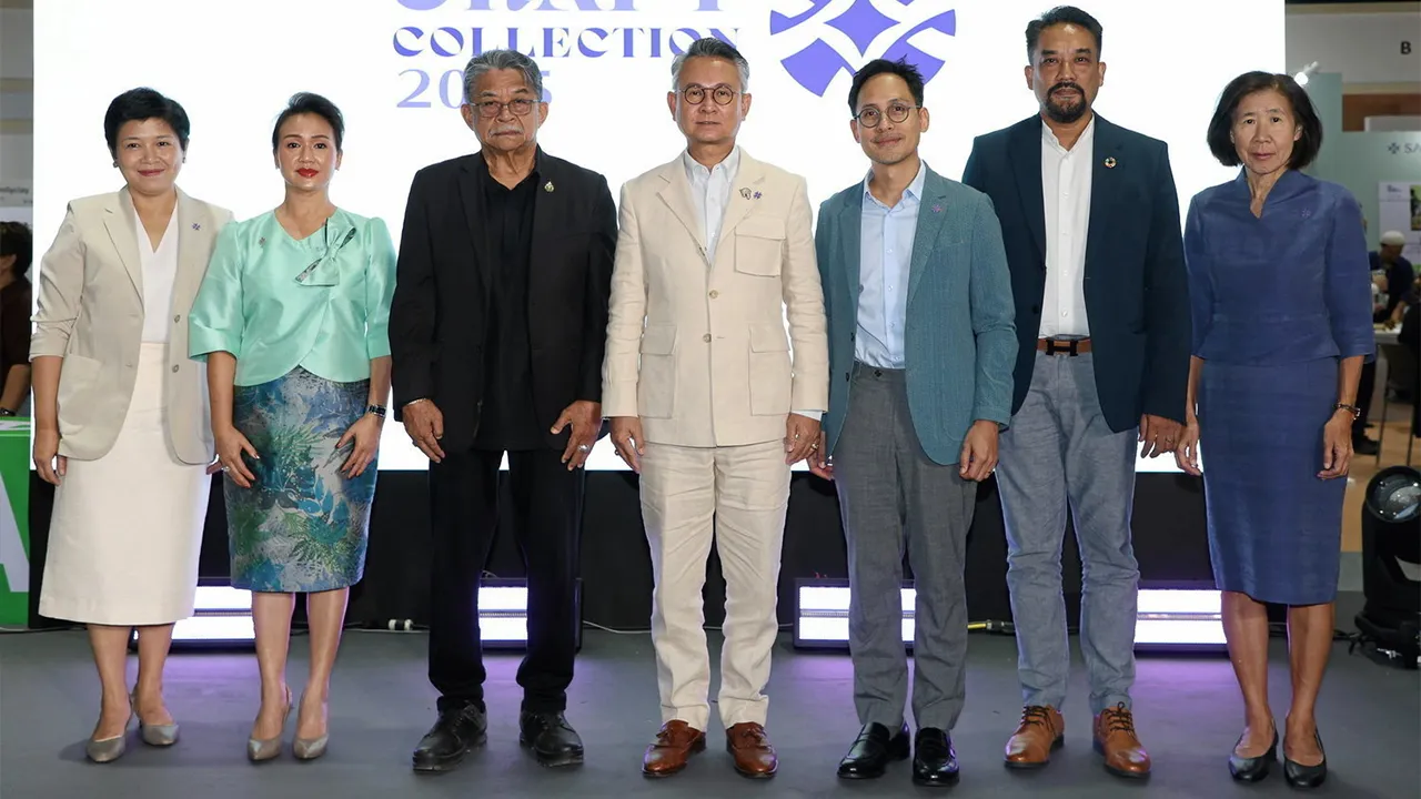 แม่แบบ - ผศ.ดร.อนุชา ทีรคานนท์ เปิดโครงการ “SACIT Craft Collection” คัดสรรผลิตภัณฑ์ศิลปหัตถกรรมไทยเป็นแม่แบบ เพื่อผลักดันให้แพร่หลายในระดับโลก โดยมี ศ.ปรีชา เถาทอง, เจรมัย พิทักษ์วงศ์ และ สมภพ มาจิสวาลา มาร่วมงานด้วย ที่ศูนย์การประชุมแห่งชาติสิริกิติ์ วันก่อน.