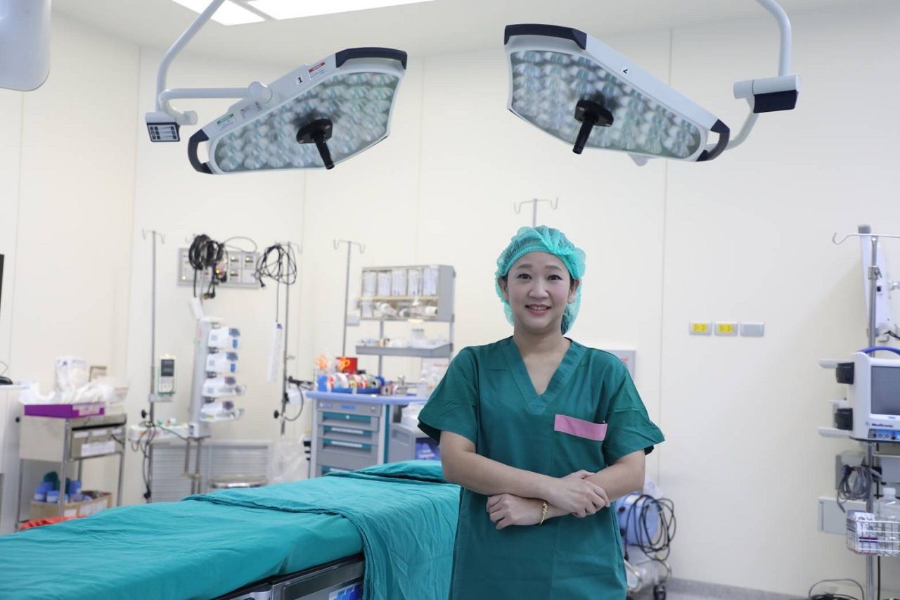 รศ.พญ.นฤชา จิรกาลวสาน หัวหน้าศูนย์นิทราเวช โรงพยาบาลจุฬาลงกรณ์ สภากาชาดไทย และนายกสมาคมโรคจากการหลับแห่งประเทศไทย