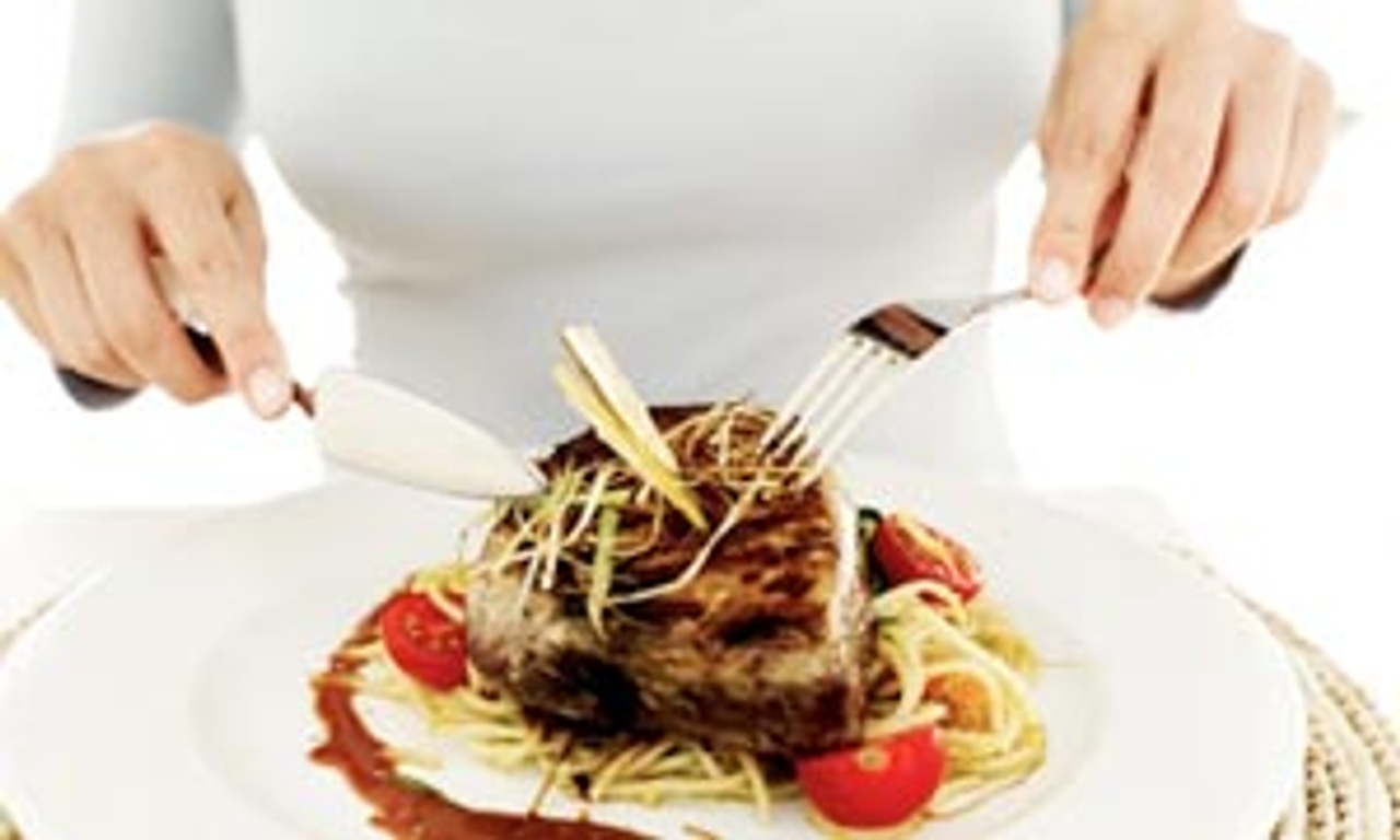 อย่าด่วนกินอาหารกันให้เร็วเกินไป ยิ่งกินไวกลับกินจุ