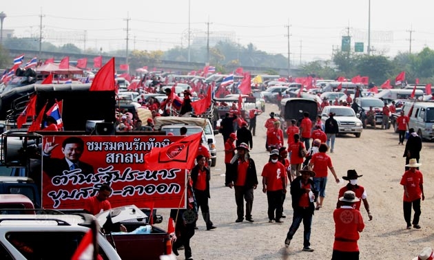 นปช.อีสานผ่านด่านวังน้อยฉลุย 