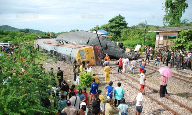 รถไฟตกรางหัวหิน ตาย 7 เจ็บอื้อ หยุดเดินรถสายใต้