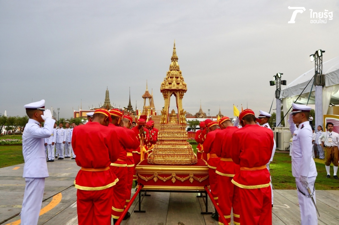 ขบวนพระบรมธาตุตระการตา สมพระเกียรติ เฉลิมพระชนมพรรษา ร.10