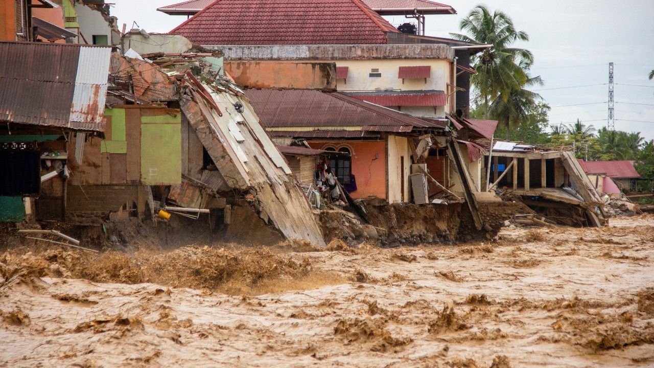วิกฤตเอเชีย: น้ำท่วมและดินถล่มส่งผลให้มีผู้เสียชีวิตเกิน 600 ราย
