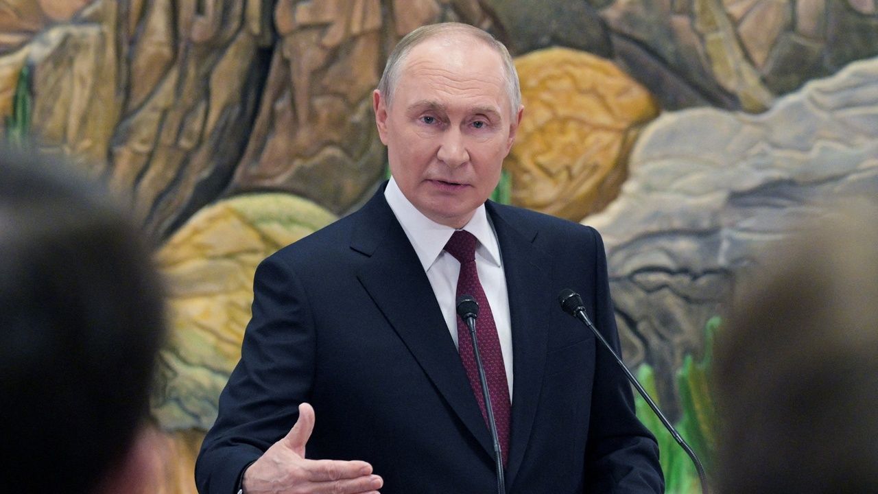 ปูตินยืนยันยูเครนต้องถอนทหารจากดินแดนที่ถูกยึด