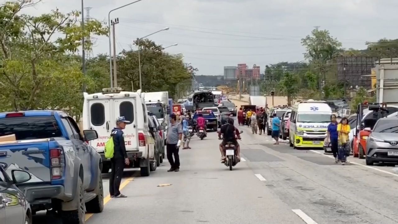 สถานการณ์น้ำท่วมหาดใหญ่ เริ่มคลี่คลาย เจ้าหน้าที่เร่งช่วยเหลือ