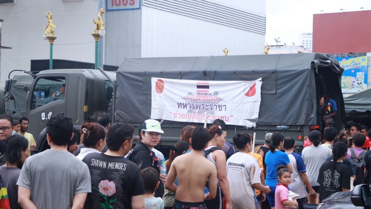 มทภ.4 ยืนยัน ทหารไม่ถูกยิงเสียชีวิตช่วยน้ำท่วม